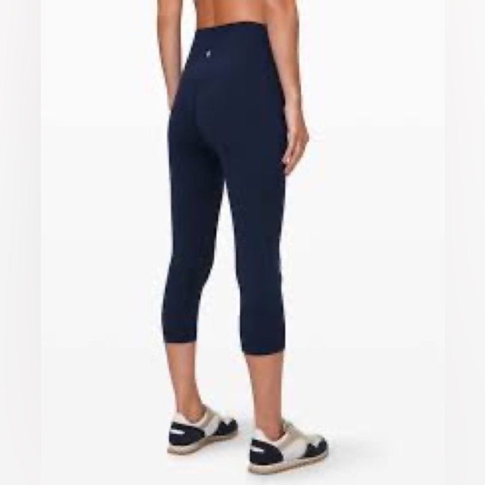 Lululemon Align Crop 21” Size 2 TRNV True Navy